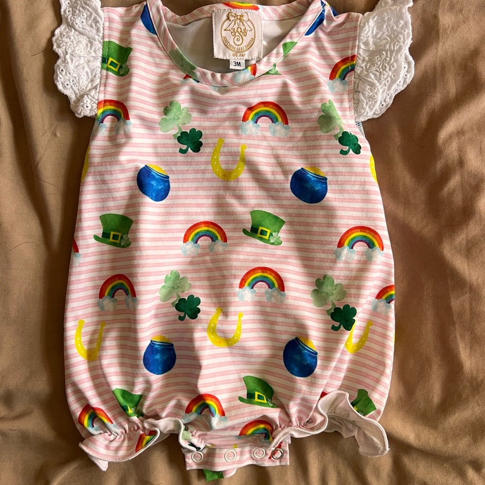 Southern Sass Smocks Bubble